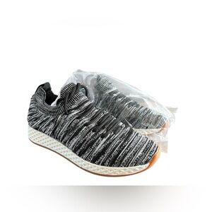 J/SLIDES Black and White Women's Sneakers